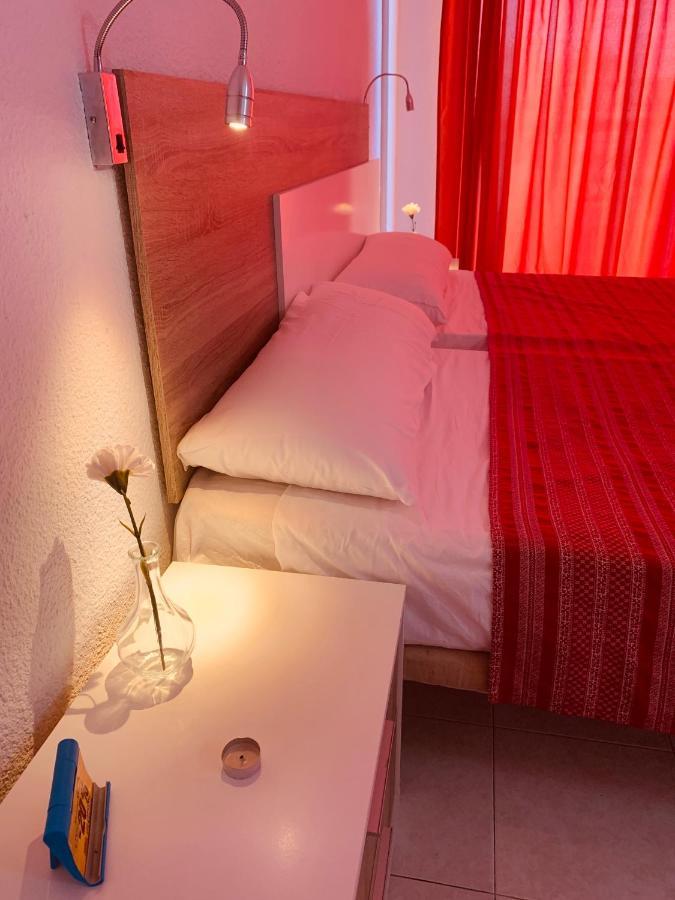 Pondemar Apartaments Vistas Playa Fanabe Luaran gambar