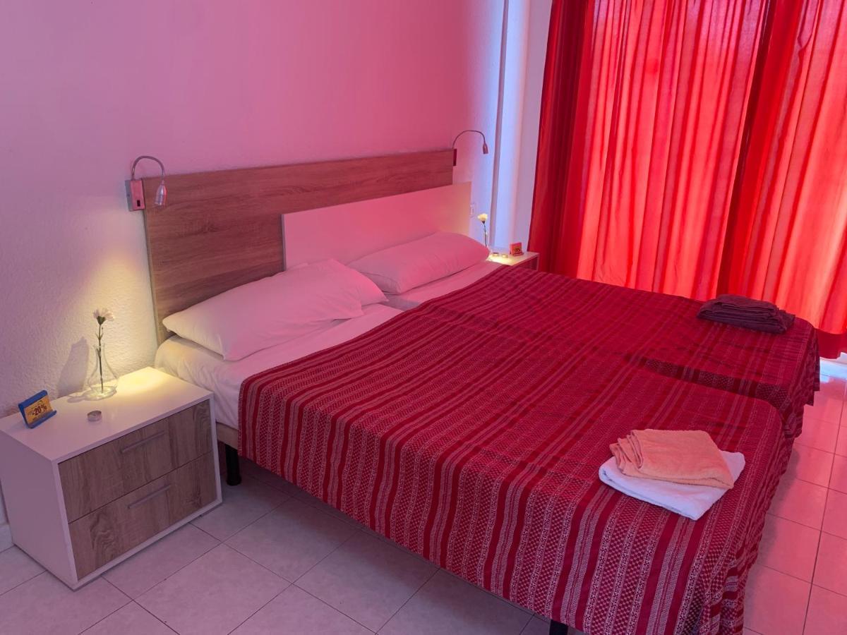 Pondemar Apartaments Vistas Playa Fanabe Luaran gambar